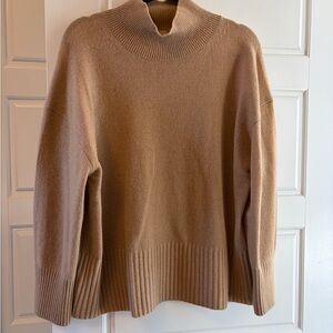 Everlane Cashmere Sweater in Tan